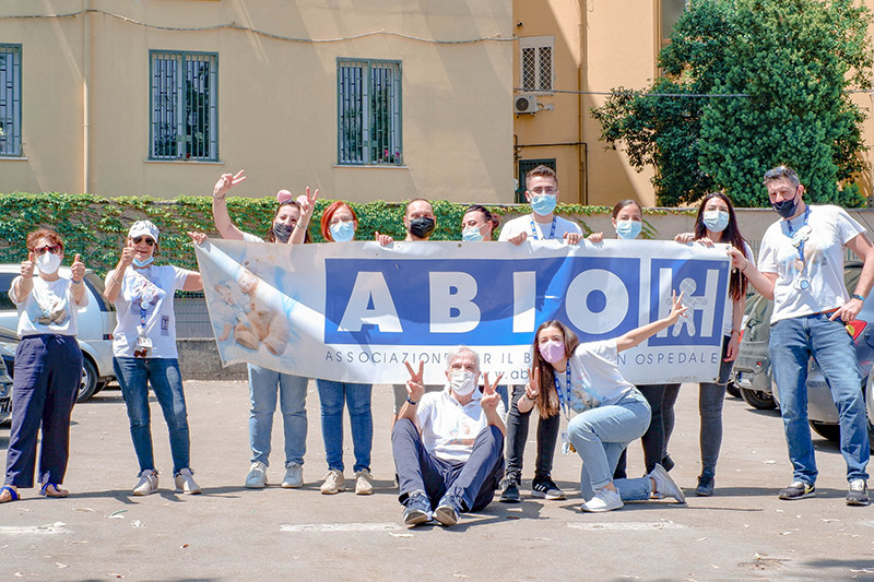 ABIO Napoli torna al Santobono con un’invasione di gioia per i piccoli pazienti